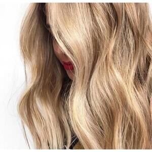 (1) 9G Redken Shades EQ